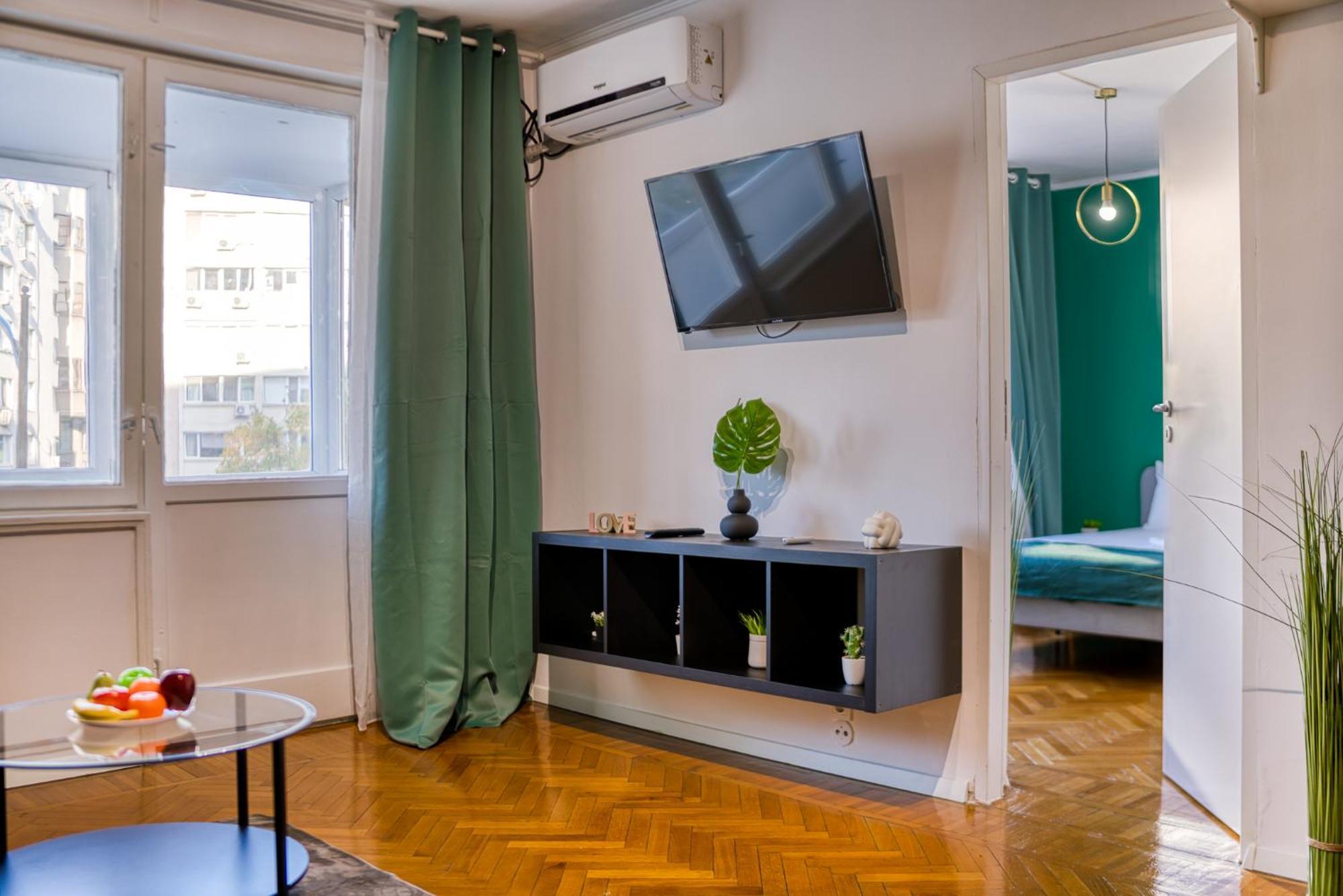 Hacienda Royal Palace - Central Designer Apartment Bukareszt Zewnętrze zdjęcie